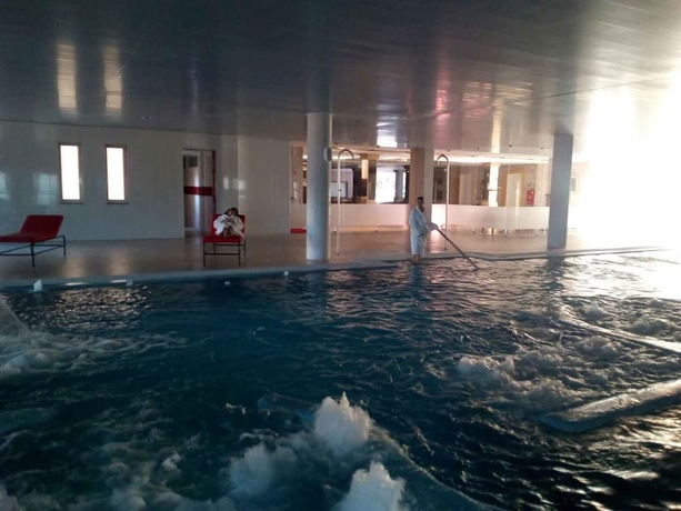 Imagen de la piscina del Hotel Palace Astúrias and Spa. Foto 18