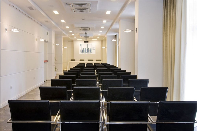 Imagen de los interiores del Hotel Palace, Battipaglia. Foto 11