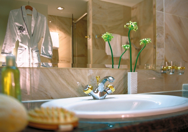 Imagen de la habitación del Hotel Palace Berlin. Foto 5