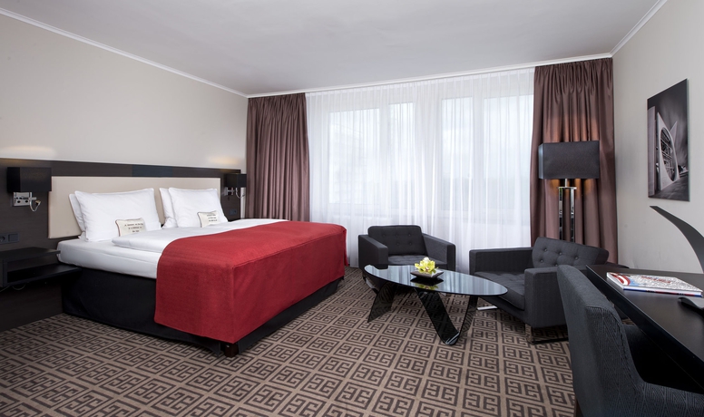 Imagen de la habitación del Hotel Palace Berlin. Foto 8