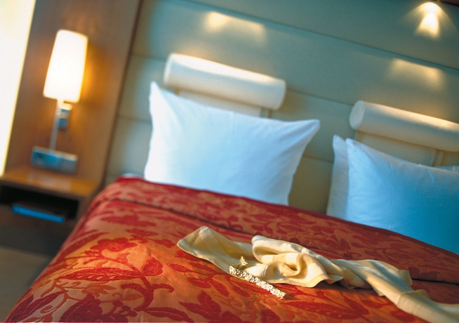 Imagen de la habitación del Hotel Palace Berlin. Foto 9