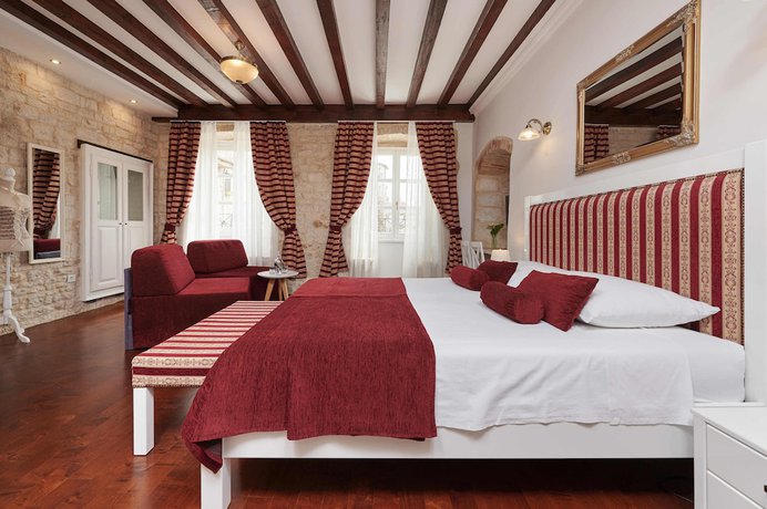 Imagen de la habitación del Hotel Palace Central Square. Foto 3