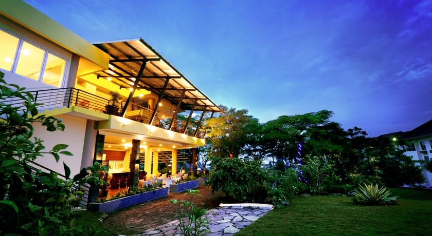 Imagen general del Hotel Palace, Cipanas. Foto 5