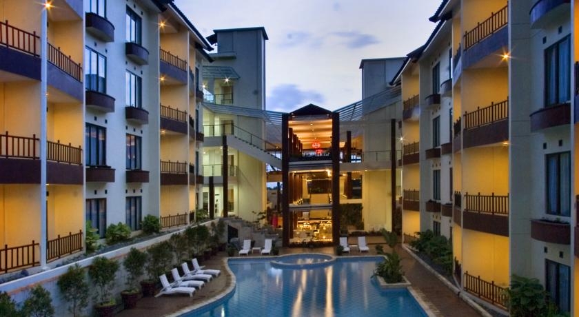 Imagen general del Hotel Palace, Cipanas. Foto 8