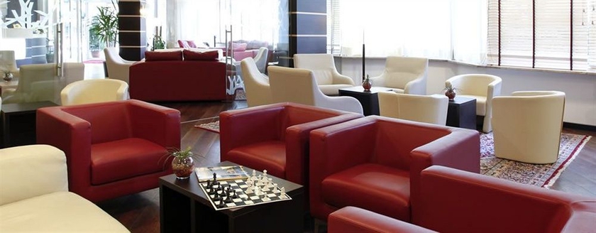 Imagen de los interiores del Hotel Palace Città. Foto 5