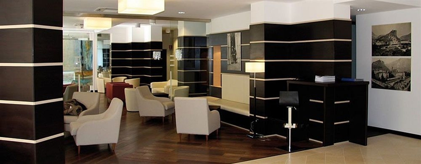 Imagen de los interiores del Hotel Palace Città. Foto 7