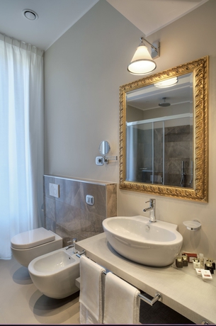 Imagen de la habitación del Hotel Palace, Como. Foto 10