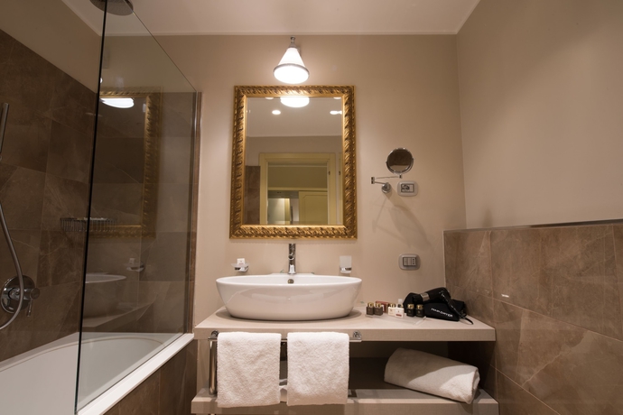 Imagen de la habitación del Hotel Palace, Como. Foto 13