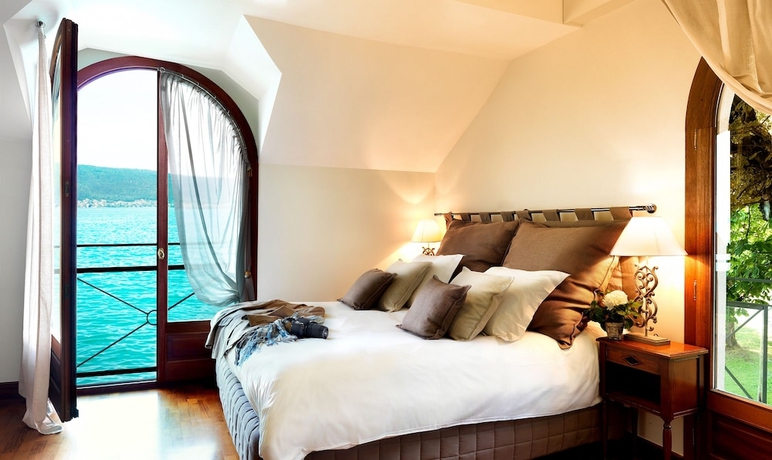 Imagen de la habitación del Hotel Palace De Menthon. Foto 2