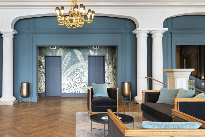 Imagen de los interiores del Hotel Palace De Menthon. Foto 19