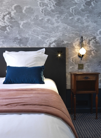 Imagen de la habitación del Hotel Palace De Menthon. Foto 12