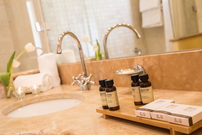 Imagen de la habitación del Hotel Palace, Desenzano del Garda. Foto 9