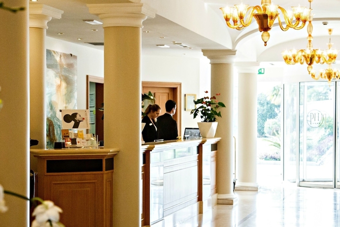 Imagen de los interiores del Hotel Palace, Desenzano del Garda. Foto 18