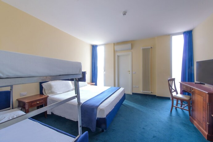Imagen de la habitación del Hotel Palace Domus Mea. Foto 16