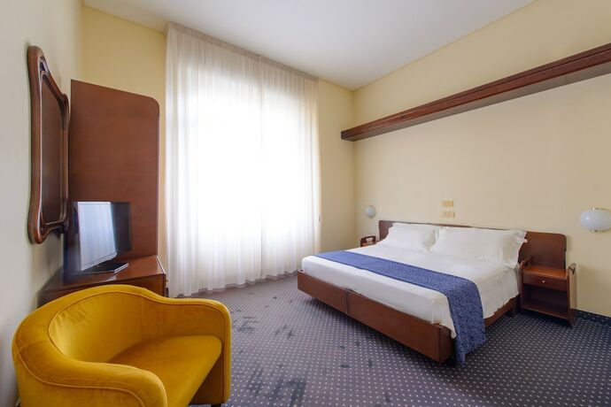Imagen de la habitación del Hotel Palace Domus Mea. Foto 18