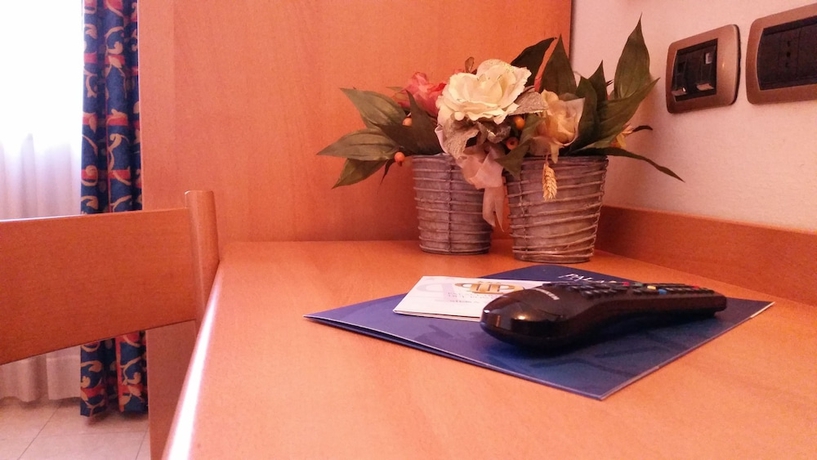 Imagen de la habitación del Hotel Palace Due Ponti Hotel. Foto 11