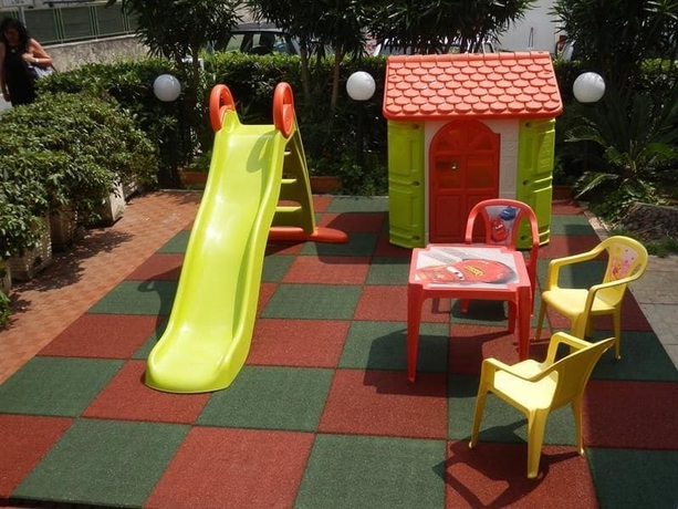 Imagen de los exteriores del Hotel Palace, FINALE LIGURE. Foto 18