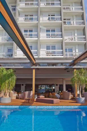 Imagen de los exteriores del Hotel Palace Glyfada. Foto 12