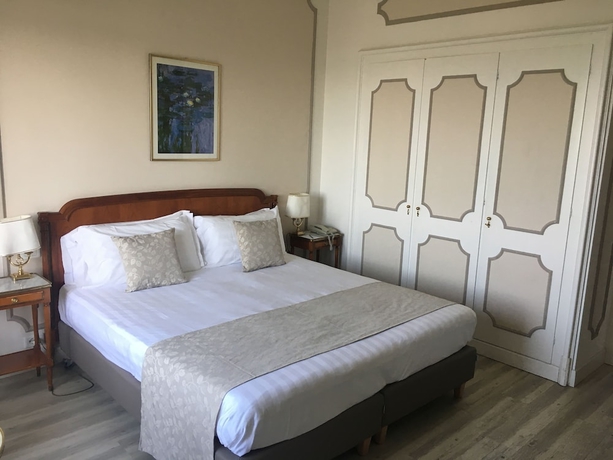 Imagen de la habitación del Hotel Palace Grand Varese. Foto 2