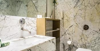 Imagen del bar/restaurante del Hotel Palace Heights. Foto 2