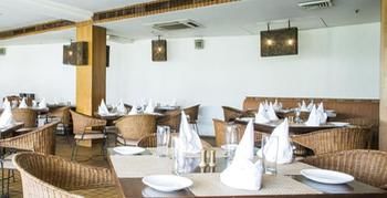 Imagen del bar/restaurante del Hotel Palace Heights. Foto 4