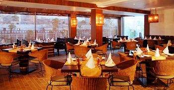 Imagen del bar/restaurante del Hotel Palace Heights. Foto 5