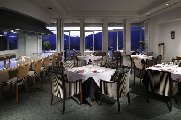 Imagen del bar/restaurante del Hotel Palace Hotel Hakone. Foto 3