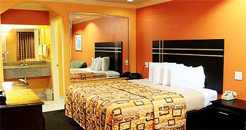 Imagen de la habitación del Hotel Palace Inn Bacliff. Foto 11