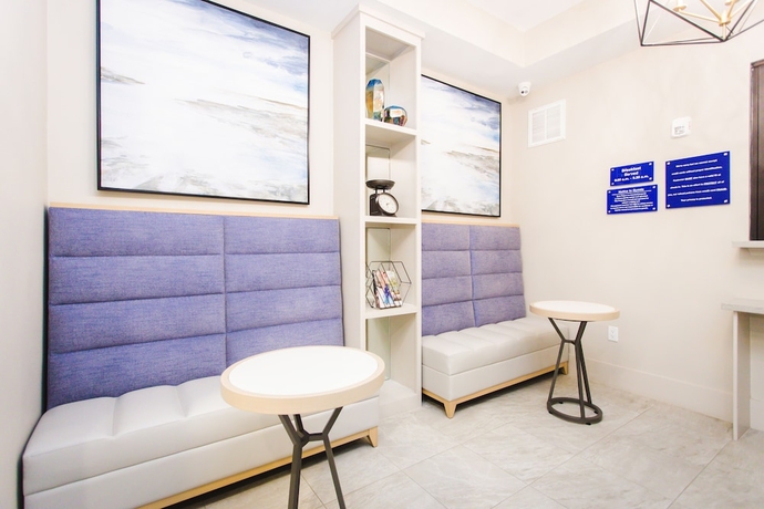 Imagen de los interiores del Hotel Palace Inn Blue Federal Road. Foto 19