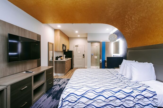 Imagen de la habitación del Hotel Palace Inn Blue Houston East Beltway 8. Foto 13