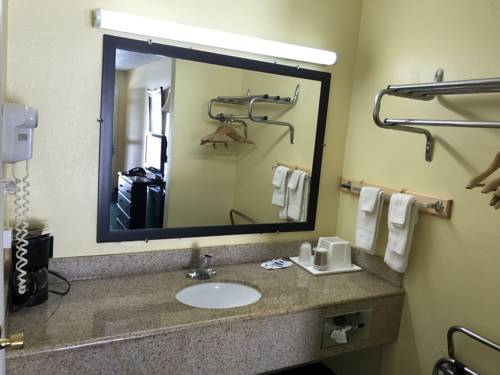 Imagen de la habitación del Hotel Palace Inn Independence. Foto 4