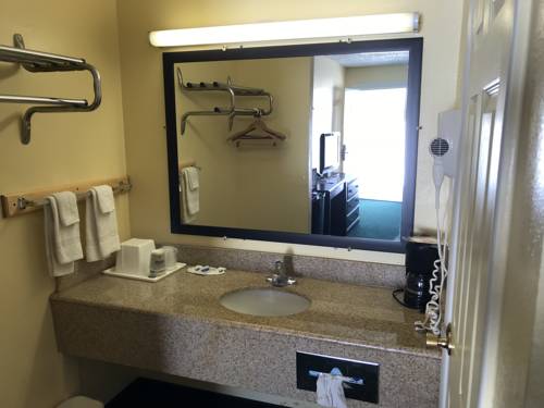 Imagen de la habitación del Hotel Palace Inn Independence. Foto 10