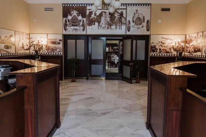 Imagen del bar/restaurante del Hotel Palace Inn, J&iacute;lovi&scaron;tě. Foto 2