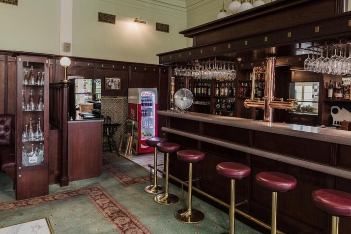 Imagen del bar/restaurante del Hotel Palace Inn, J&iacute;lovi&scaron;tě. Foto 4