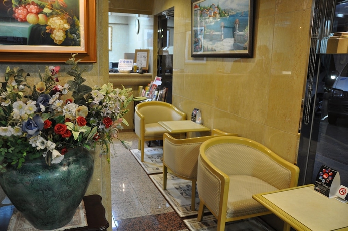 Imagen de los interiores del Hotel Palace Inn Toyota. Foto 17