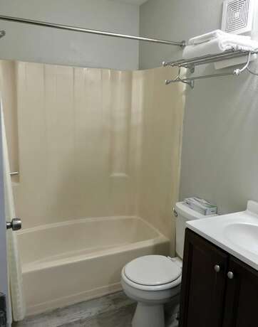 Imagen general del Hotel Palace Inn and Suites - Newport News/Jefferson Ave. Foto 2