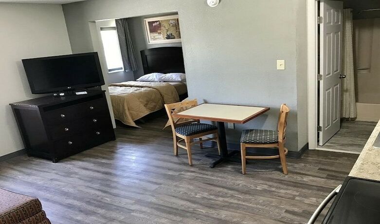 Imagen general del Hotel Palace Inn and Suites - Newport News/Jefferson Ave. Foto 3