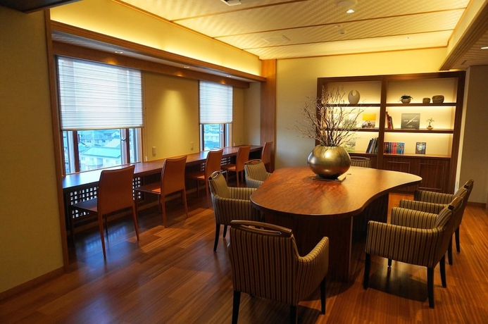 Imagen de los interiores del Hotel Palace KAKEGAWA. Foto 15