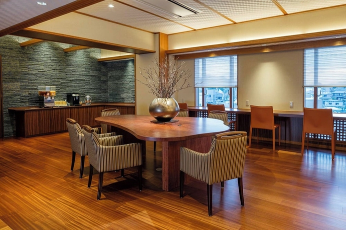 Imagen de los interiores del Hotel Palace KAKEGAWA. Foto 16