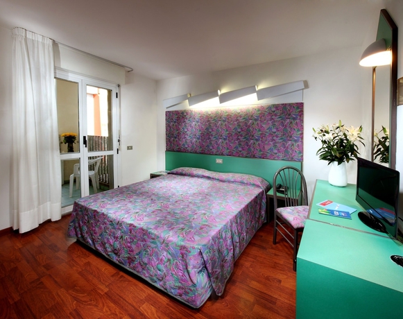 Imagen de la habitación del Hotel Palace, Lignano Sabbiadoro. Foto 4