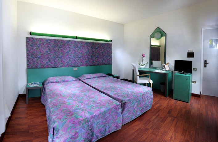 Imagen de la habitación del Hotel Palace, Lignano Sabbiadoro. Foto 5