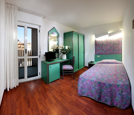 Imagen de la habitación del Hotel Palace, Lignano Sabbiadoro. Foto 10