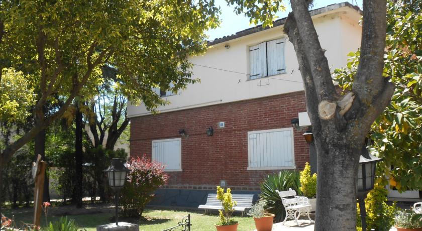 Imagen de los exteriores del Hotel Palace, MINA CLAVERO. Foto 7