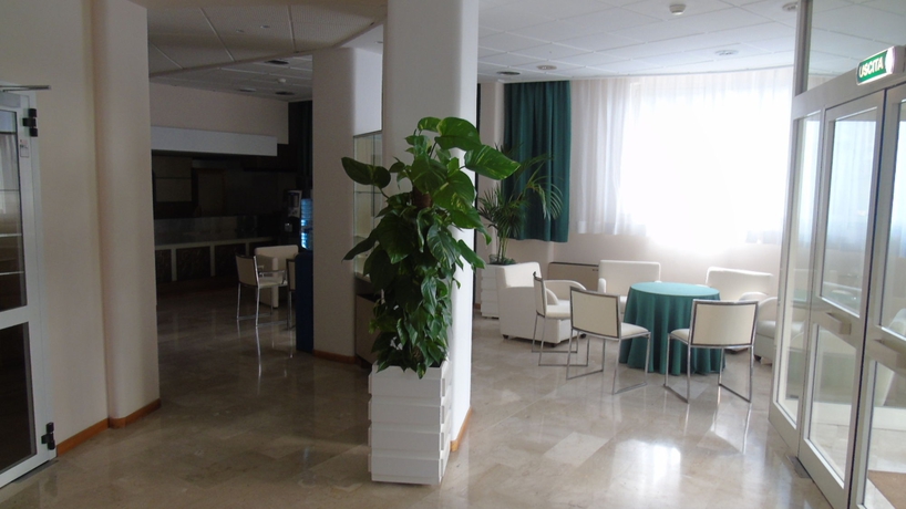 Imagen de los interiores del Hotel Palace Masoanri's. Foto 14