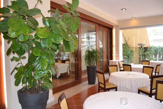 Imagen del bar/restaurante del Hotel Palace, Matera. Foto 4