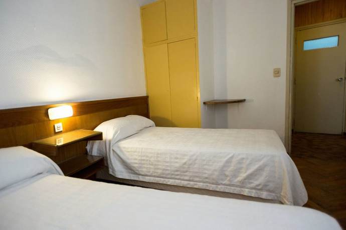 Imagen de la habitación del Hotel Palace Mendoza. Foto 10