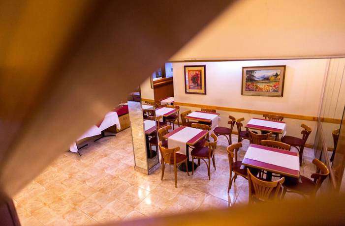 Imagen del bar/restaurante del Hotel Palace Mendoza. Foto 4