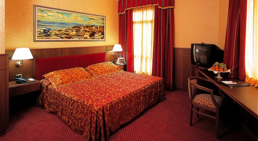 Imagen general del Hotel Palace Moderno. Foto 9