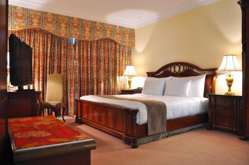 Imagen de la habitación del Hotel Palace Of The Golden Horses. Foto 6