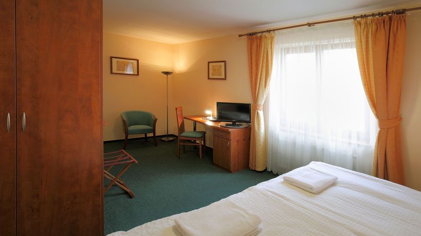 Imagen de la habitación del Hotel Palace, PILSEN. Foto 11